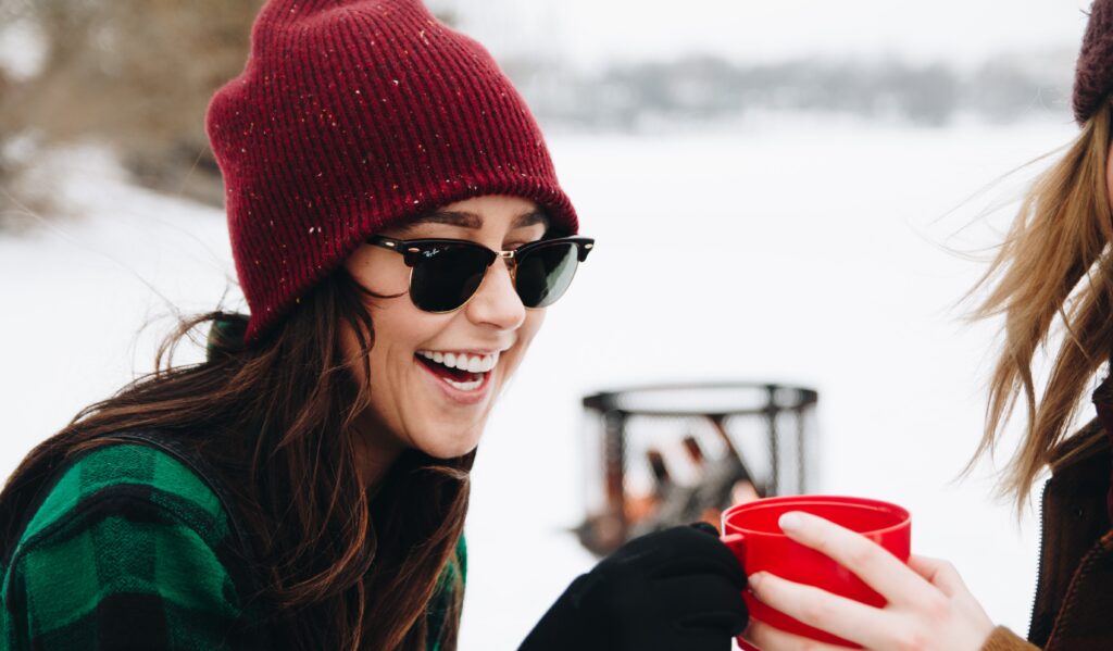 beanie personalizzato con logo